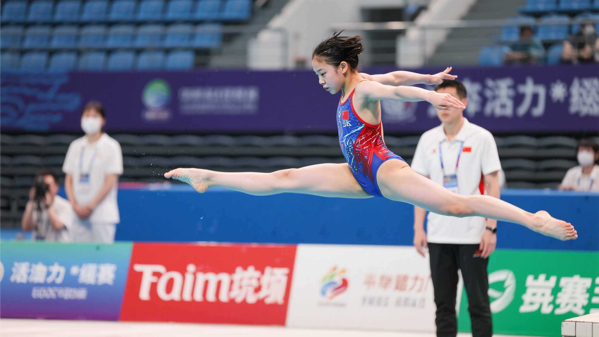 12岁跳水新星李蕊汐崭露头角!偶像是陈芋汐,全红婵成意外缺席话题 年轻而有潜力,*李蕊汐展现出的绝不仅仅是单纯靠运气